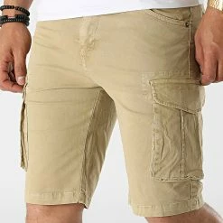 Offres ✔️ Short Cargo 5328 Beige de MTX 👍