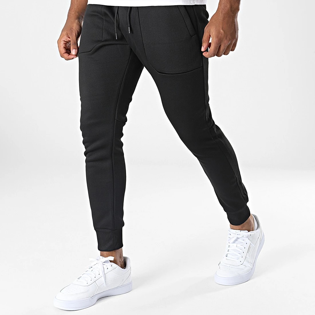 Budget 💯 Pantalon Jogging AH-122 Noir de MTX ✨
